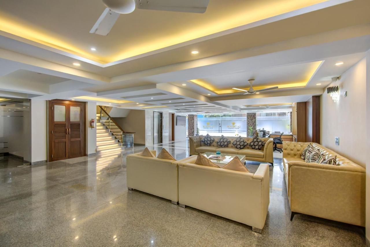 Le Tresor Hotel Ню Делхи Екстериор снимка