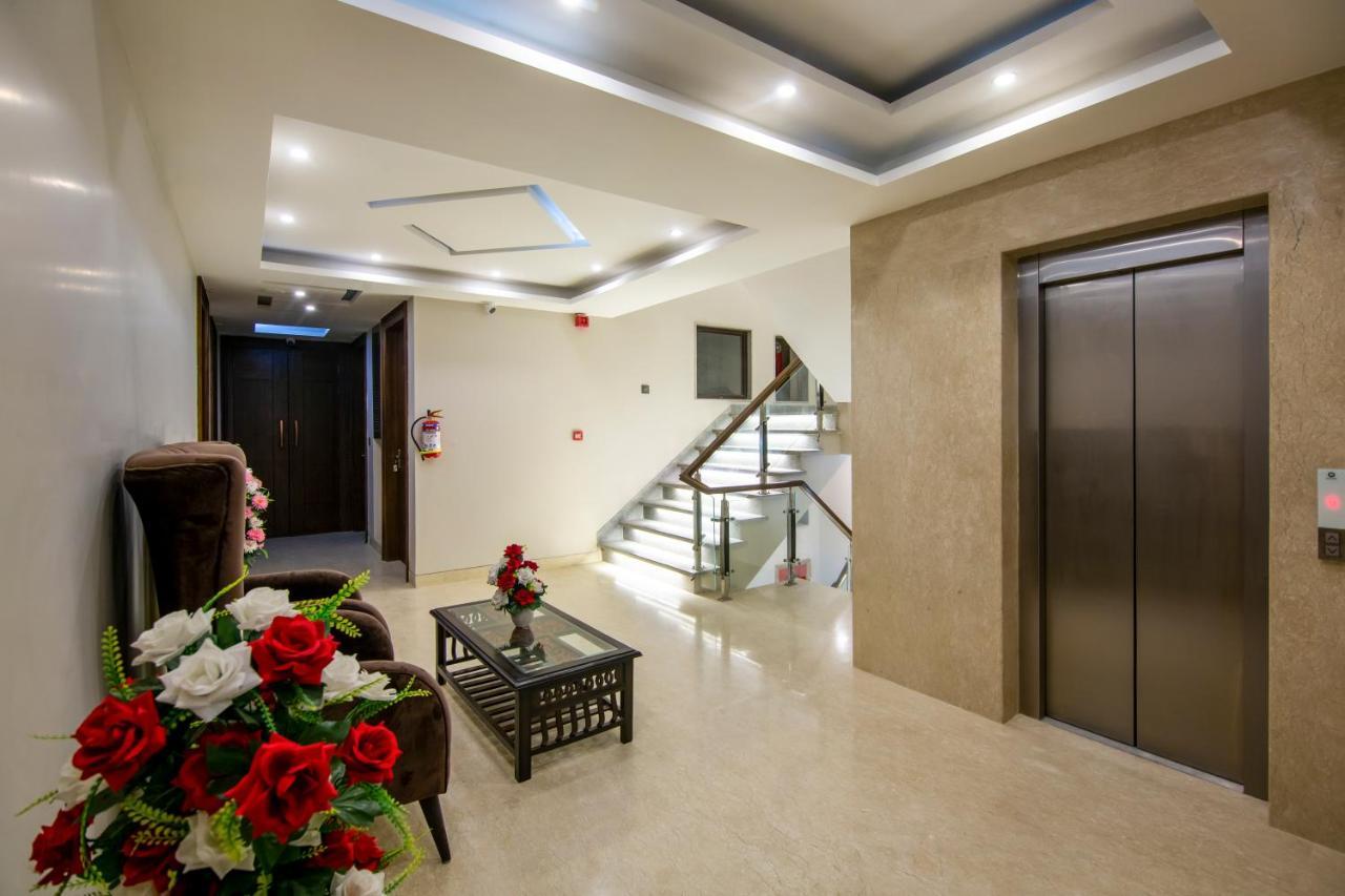 Le Tresor Hotel Ню Делхи Екстериор снимка