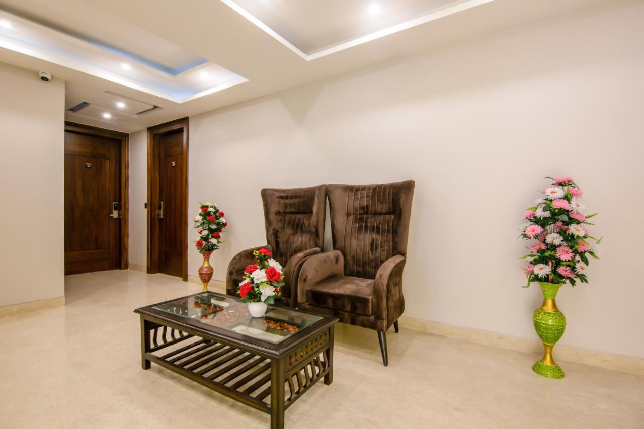 Le Tresor Hotel Ню Делхи Екстериор снимка